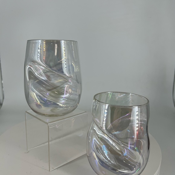 Dragon Wave Tumblers Set of 2!!Finger Indentations, Naturally Aerates Wine - Picture 4 of 5